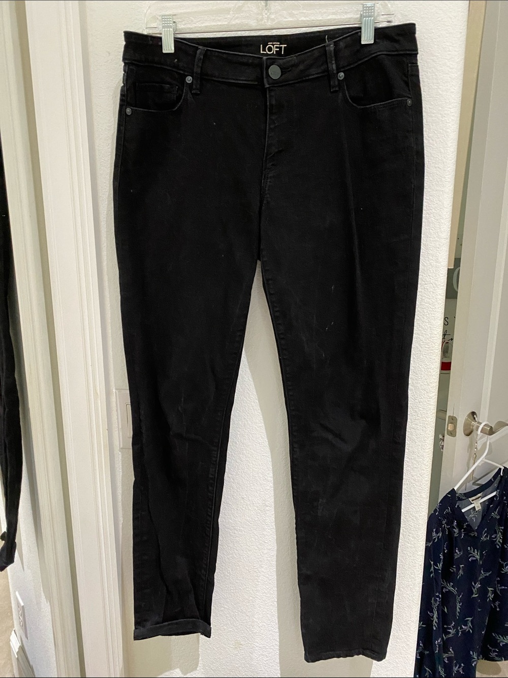 LOFT Curvy Skinny Jeans - Black - Size 30 / 10 - Style 313835